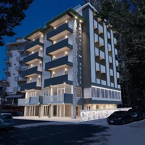 Caravel Hotel